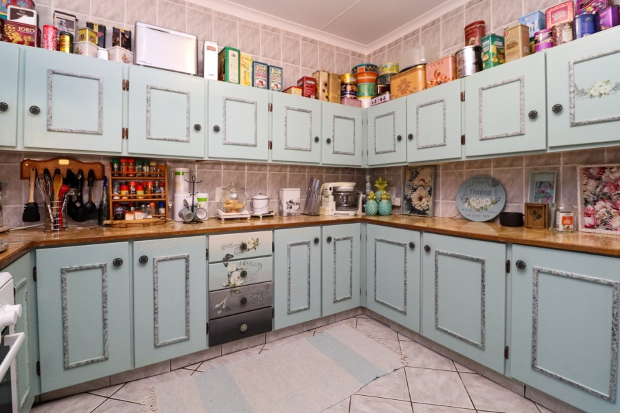 3 Bedroom Property for Sale in Flimieda North West
